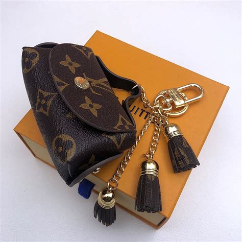 portachiavi louis vuitton uomo|louis vuitton luggage keychain.